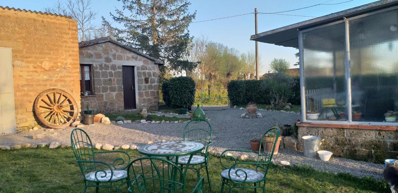 Bed and Breakfast La cascina della grotta di tufo San Valentino  Esterno foto